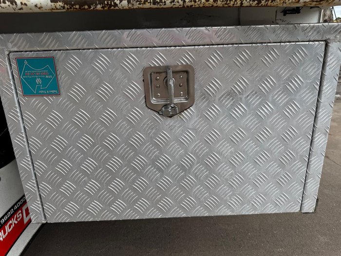 2013 Fuso Fighter 1024 WHITE