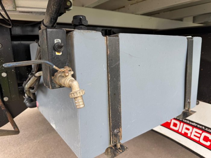 2013 Fuso Fighter 1024 WHITE