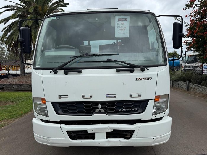 2013 Fuso Fighter 1024 WHITE
