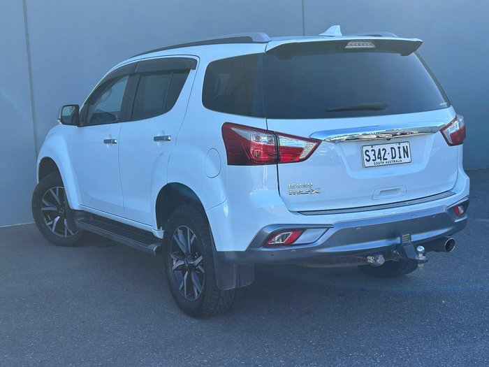 2020 Isuzu MU-X LS-T