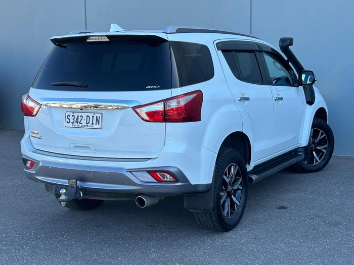 2020 Isuzu MU-X LS-T