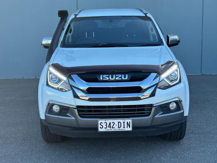 2020 Isuzu MU-X LS-T