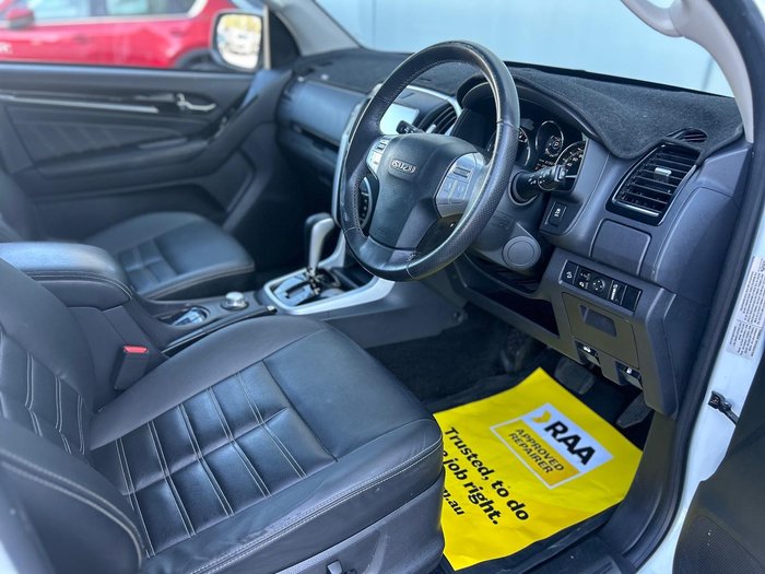 2020 Isuzu MU-X LS-T