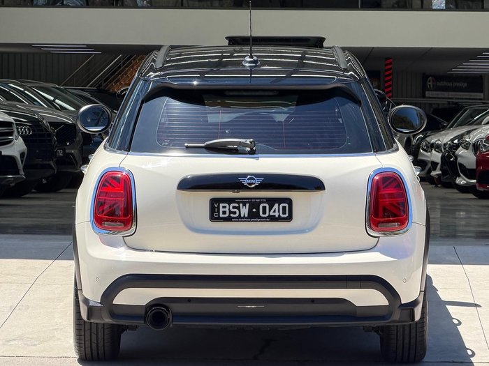 2021 MINI Hatch Cooper Classic F55 LCI-2 Pepper White