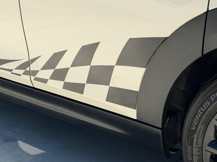 2021 MINI Hatch Cooper Classic F55 LCI-2 Pepper White