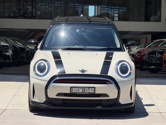 2021 MINI Hatch Cooper Classic F55 LCI-2 Pepper White