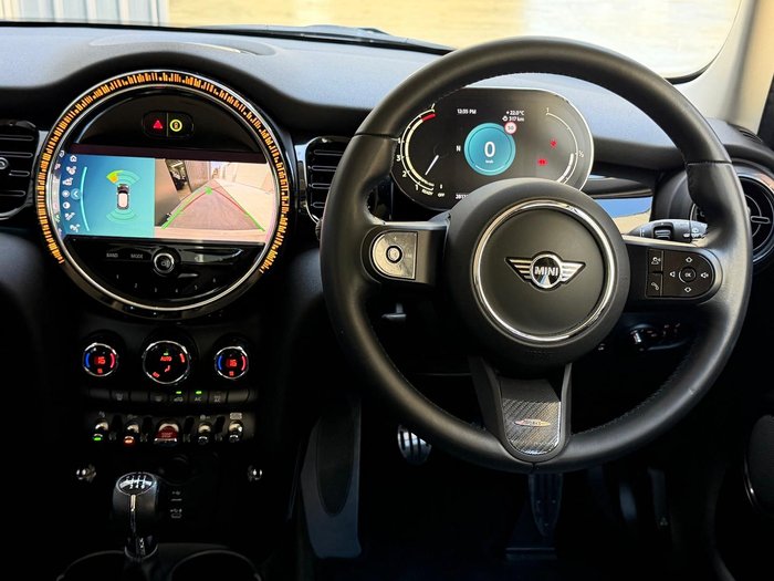 2021 MINI Hatch Cooper Classic F55 LCI-2 Pepper White