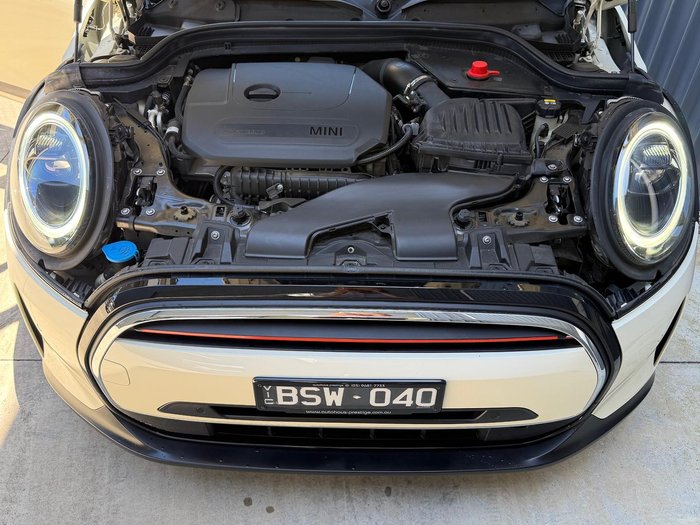 2021 MINI Hatch Cooper Classic F55 LCI-2 Pepper White