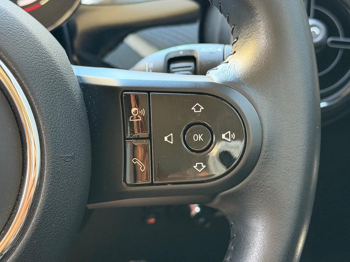 2021 MINI Hatch Cooper Classic F55 LCI-2 Pepper White