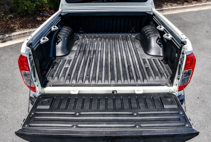 2019 Nissan Navara N-TREK