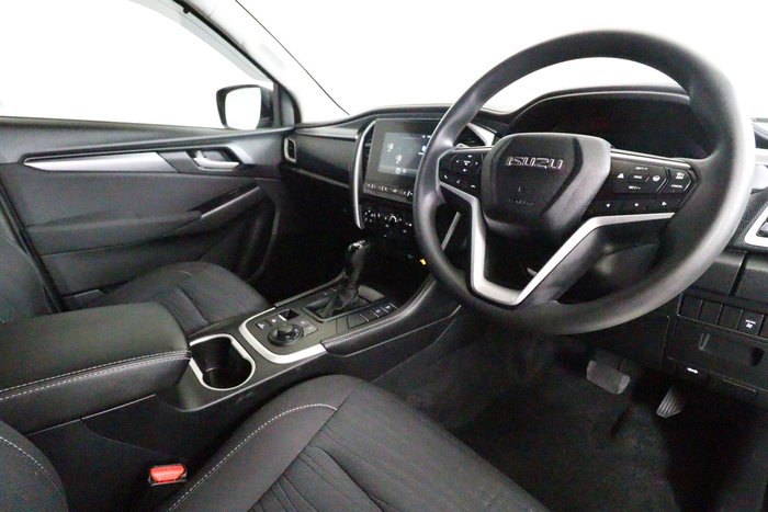 2022 Isuzu MU-X LS-M