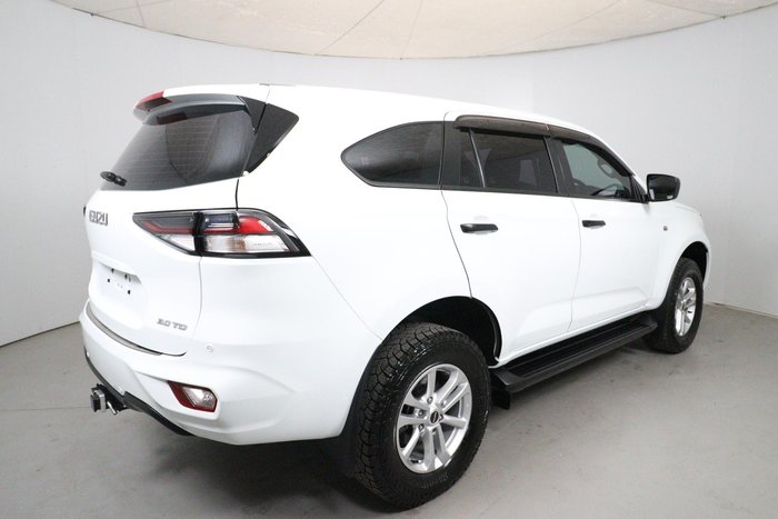 2022 Isuzu MU-X LS-M