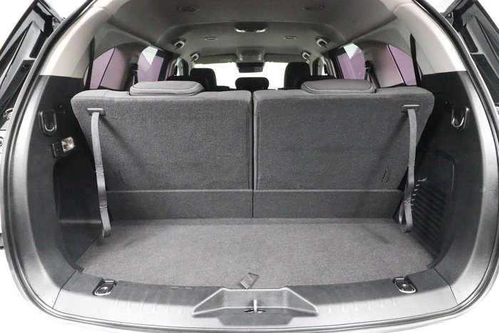 2022 Isuzu MU-X LS-M