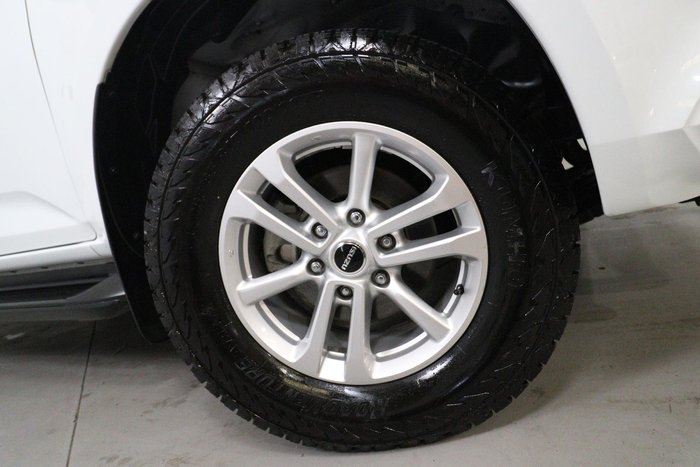 2022 Isuzu MU-X LS-M