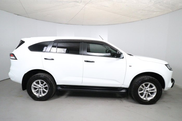 2022 Isuzu MU-X LS-M