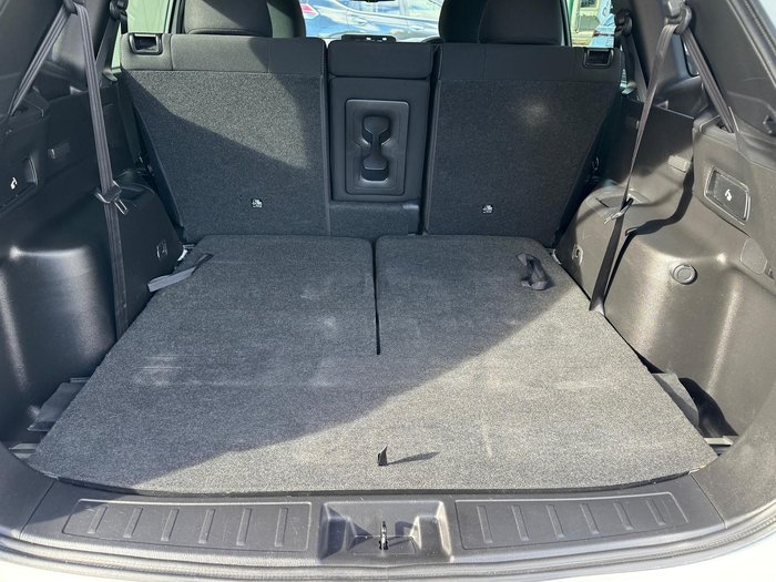 2022 Mitsubishi Outlander LS