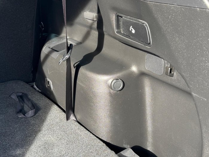 2022 Mitsubishi Outlander LS