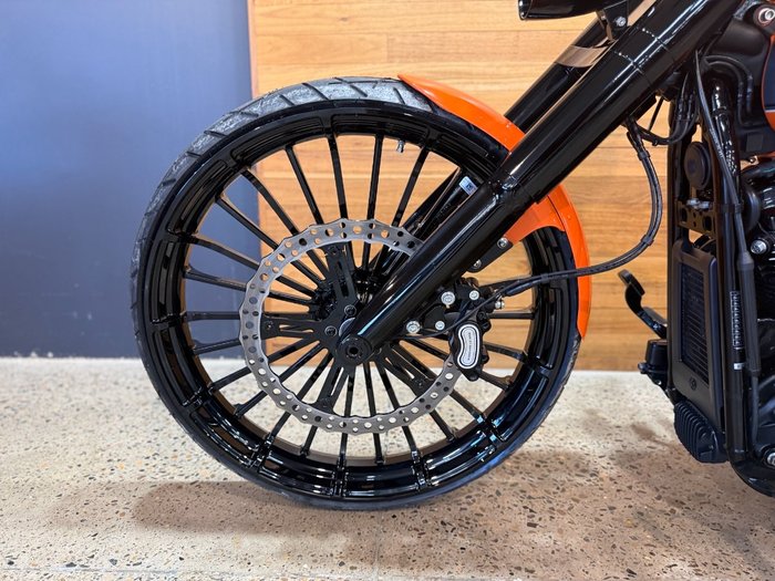 2023 Harley-davidson FXBR BREAKOUT (117) Orange