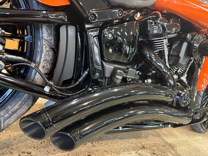 2023 Harley-davidson FXBR BREAKOUT (117) Orange