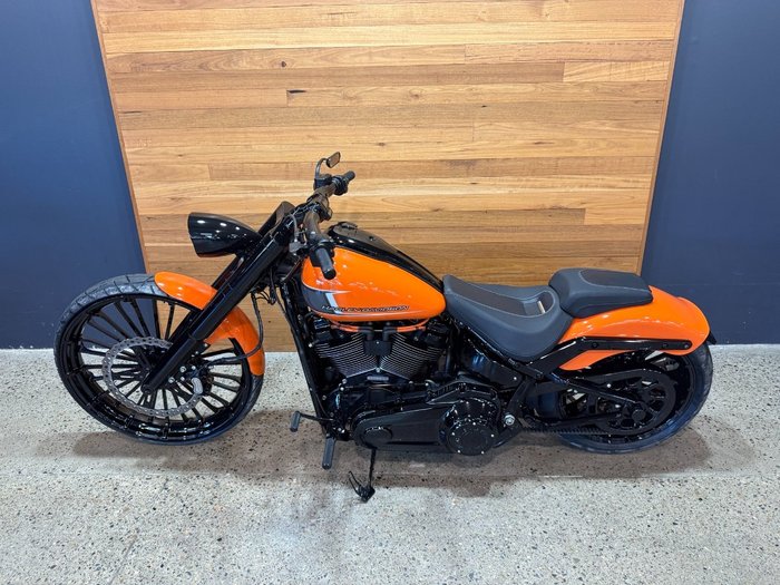 2023 Harley-davidson FXBR BREAKOUT (117) Orange