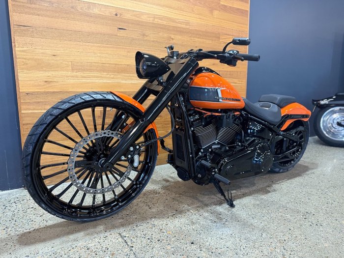 2023 Harley-davidson FXBR BREAKOUT (117) Orange