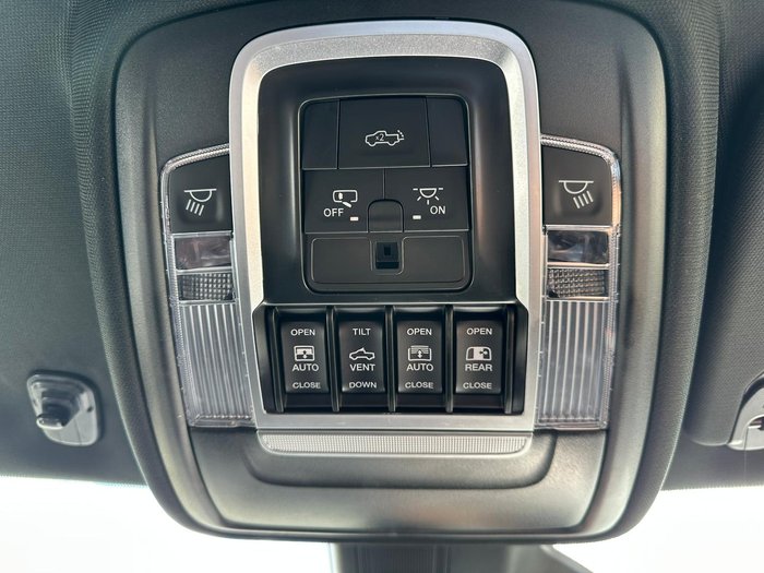 2025 RAM 1500 Rebel Hurricane SO DT MY25 4X4 Dual Range Bright White