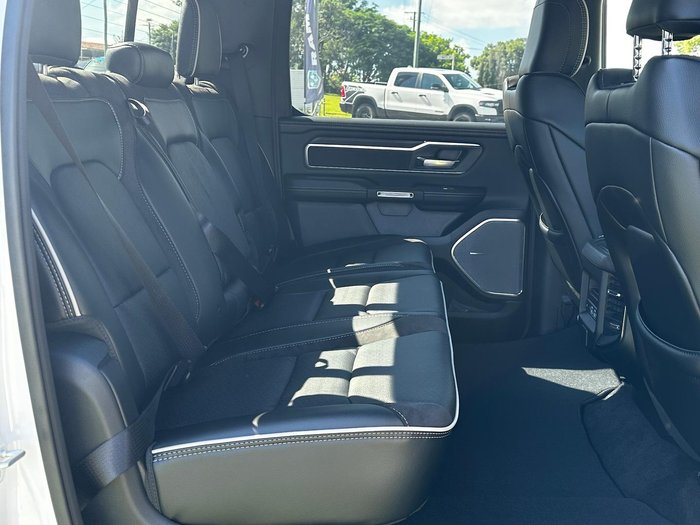 2024 RAM 1500 Laramie Sport Hurricane SO RamBox DT MY25 4X4 Dual Range Bright White