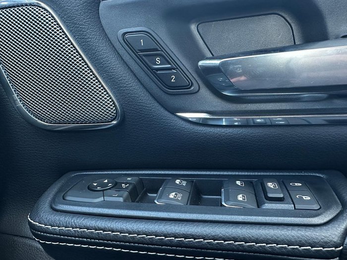 2024 RAM 1500 Laramie Sport Hurricane SO RamBox DT MY25 4X4 Dual Range Bright White