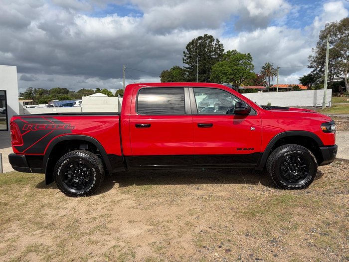2025 RAM 1500 Rebel Hurricane SO DT MY25 4X4 Dual Range Flame Red