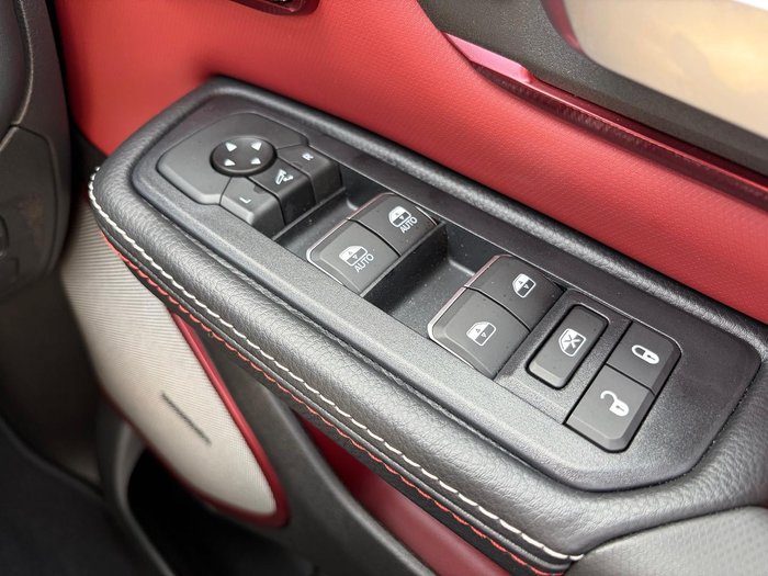 2025 RAM 1500 Rebel Hurricane SO DT MY25 4X4 Dual Range Flame Red