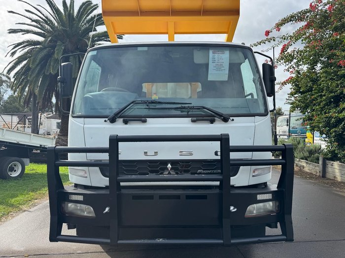 2013 Fuso Fighter 2427 WHITE