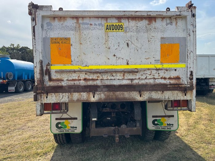2013 Fuso Fighter 2427 WHITE