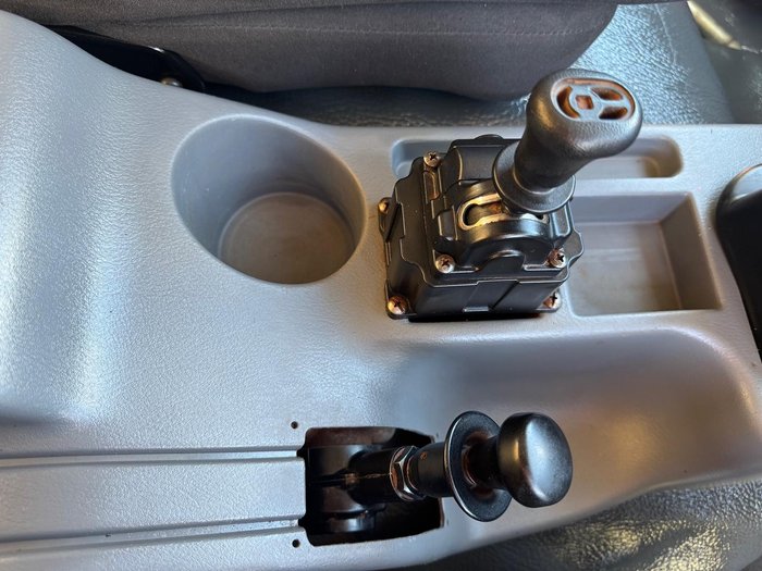 2013 Fuso Fighter 2427 WHITE