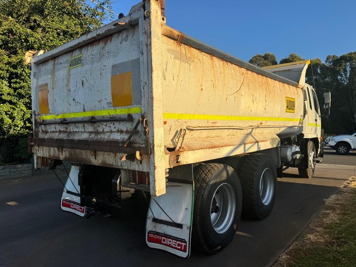 2013 Fuso Fighter 2427 WHITE
