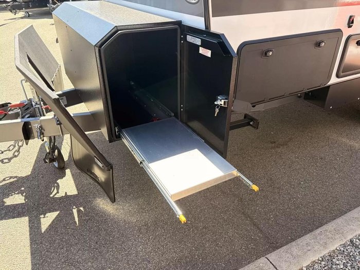 2025 Crusader Crusader Crv Gladiator Force My25