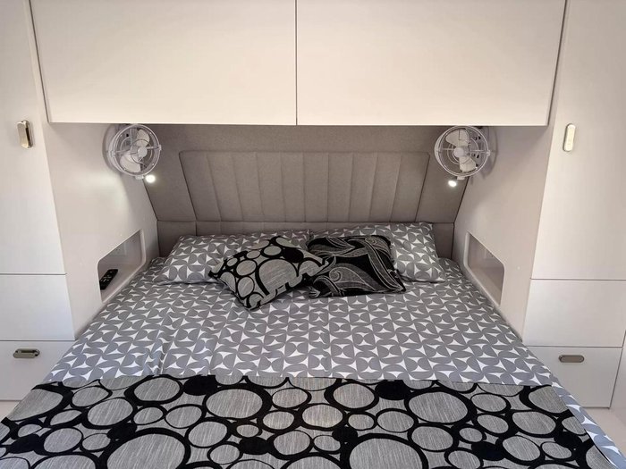 2025 Crusader My25 Musketeer Empress