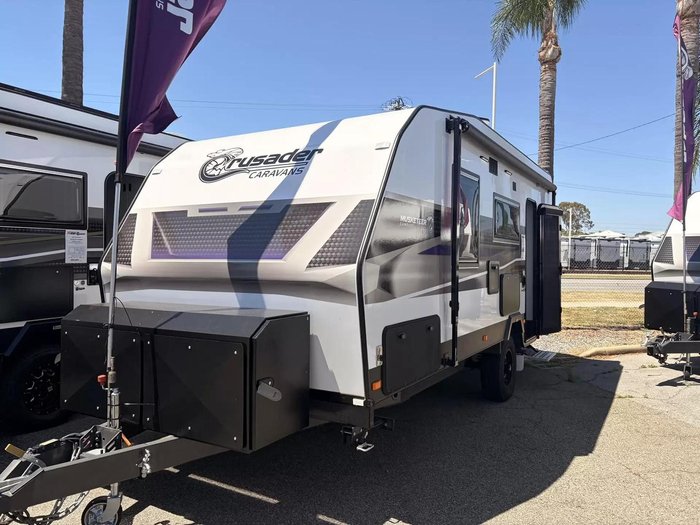 2025 Crusader My25 Musketeer Camelot