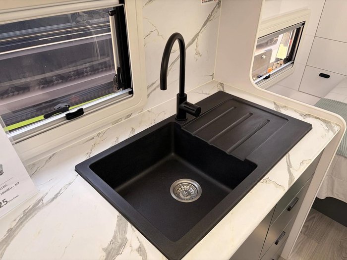 2025 Crusader My25 Excalibur Duke