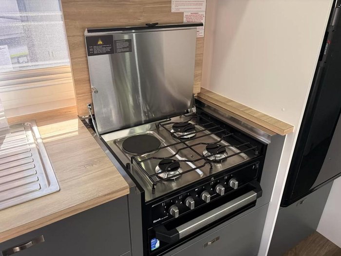 2025 Crusader Crusader My25 Lifechanger Bunkie