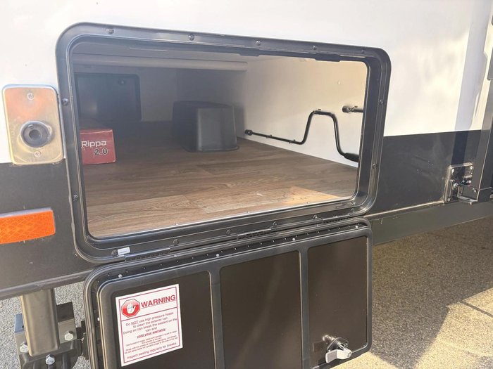 2025 Crusader My25 Lifechanger Bunkie