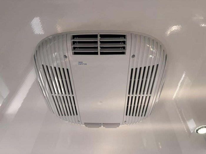 2025 Crusader Crusader My25 Lifechanger Bunkie