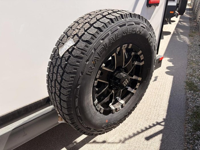 2025 Crusader My25 Lifechanger Bunkie