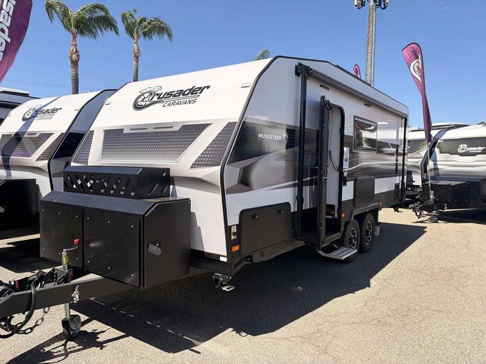 2025 Crusader My25 Musketeer Palace