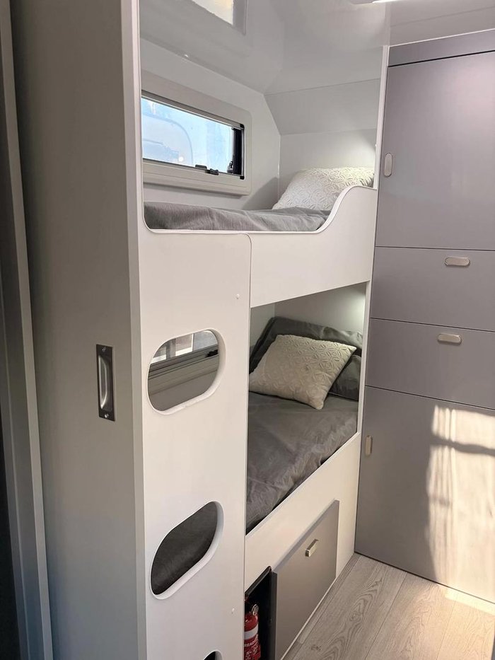 2025 Crusader My25 Musketeer Palace