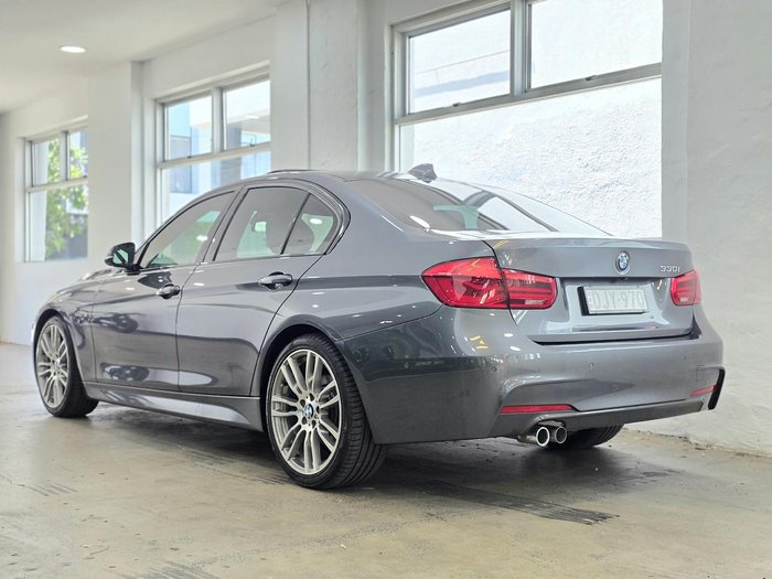2016 BMW 3 Series 330i M Sport