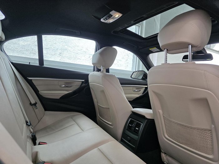 2016 BMW 3 Series 330i M Sport