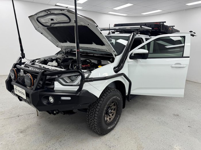 2023 Isuzu D-MAX LS-M MY23 4X4 Dual Range Mineral White