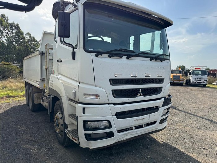 2015 Fuso Fv 51SK WHITE