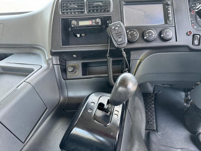 2015 Fuso Fv 51SK WHITE