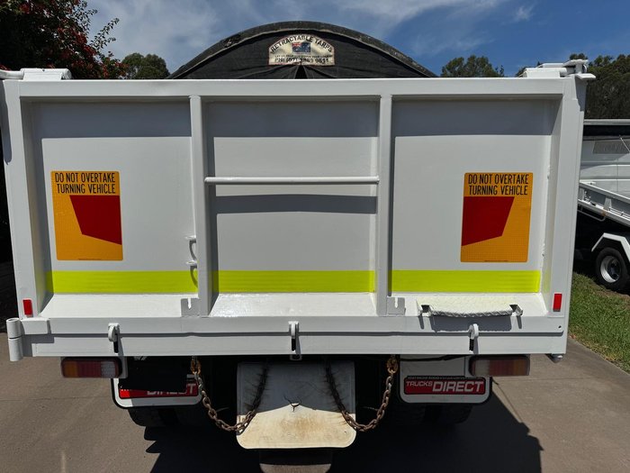 2015 Fuso Fv 51SK WHITE